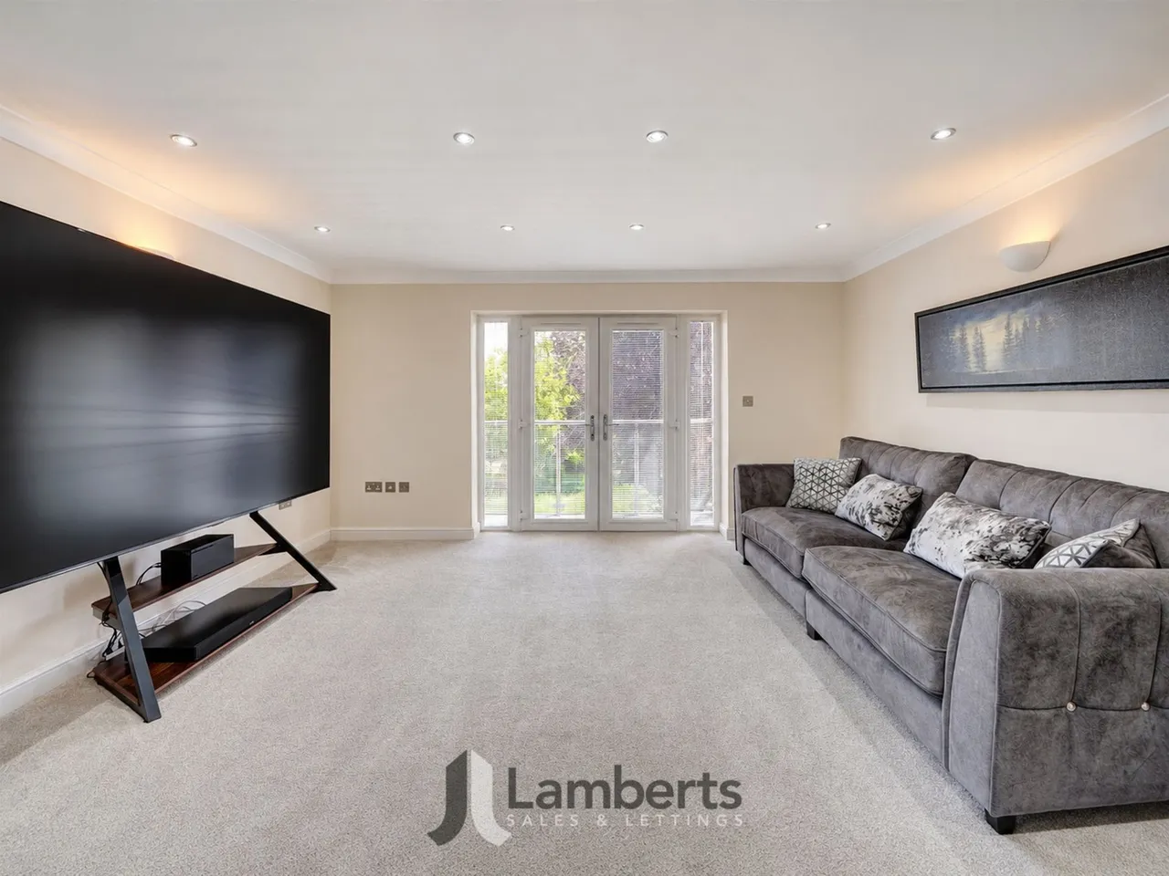 4 Brookes Close, Studley, photo 5
