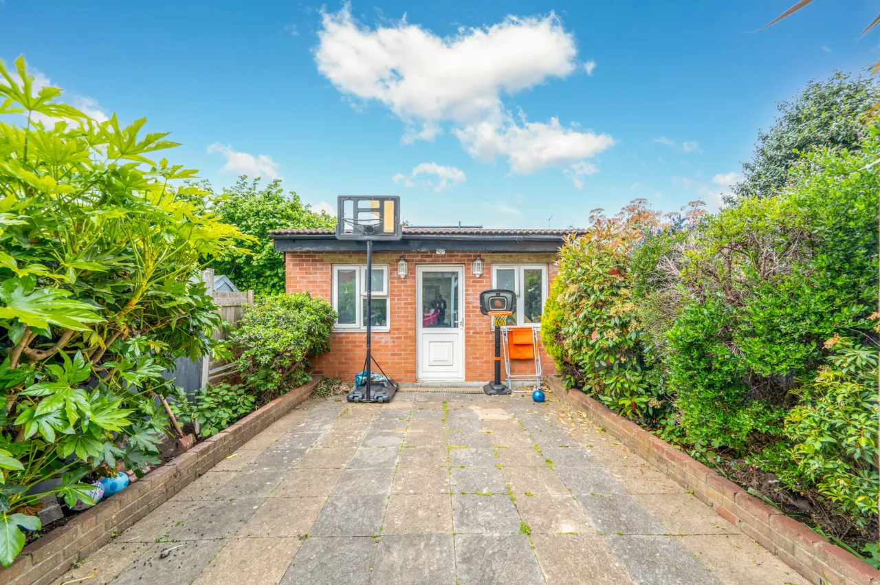 20 Review Road, London, photo 9