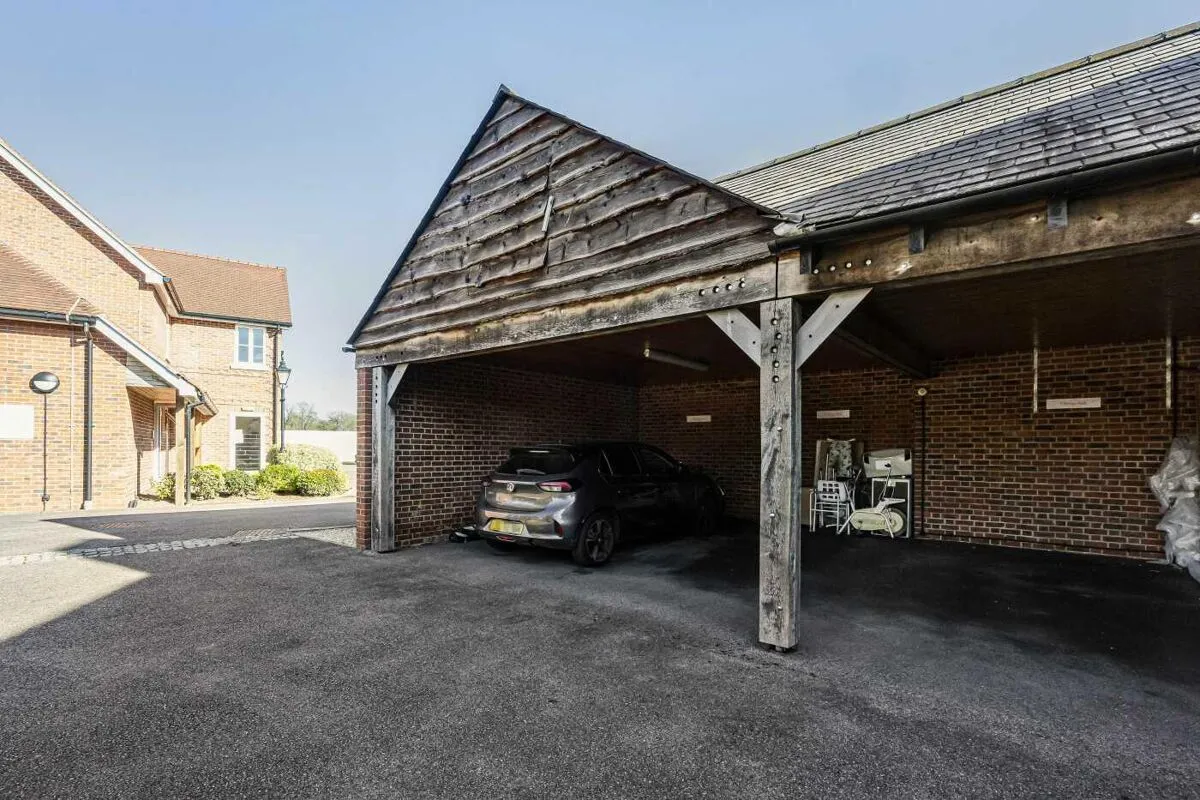Bridge Park, Twyford, RG10, photo 17
