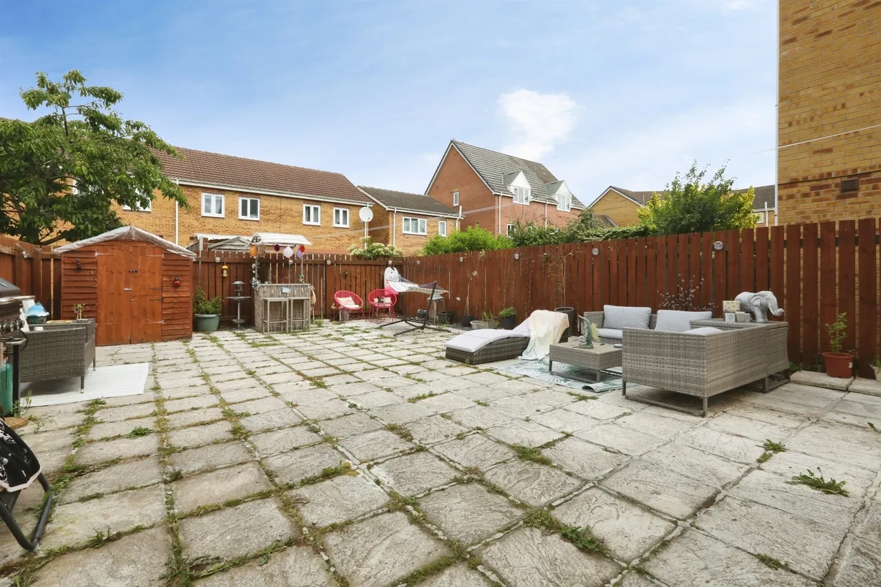 Walstow Crescent, Armthorpe, Doncaster, photo 4