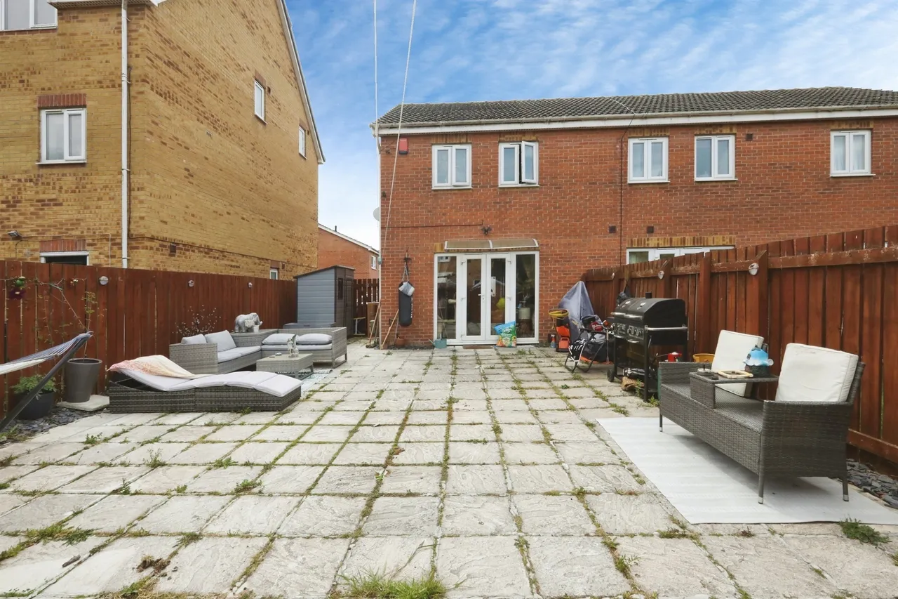 Walstow Crescent, Armthorpe, Doncaster, photo 10