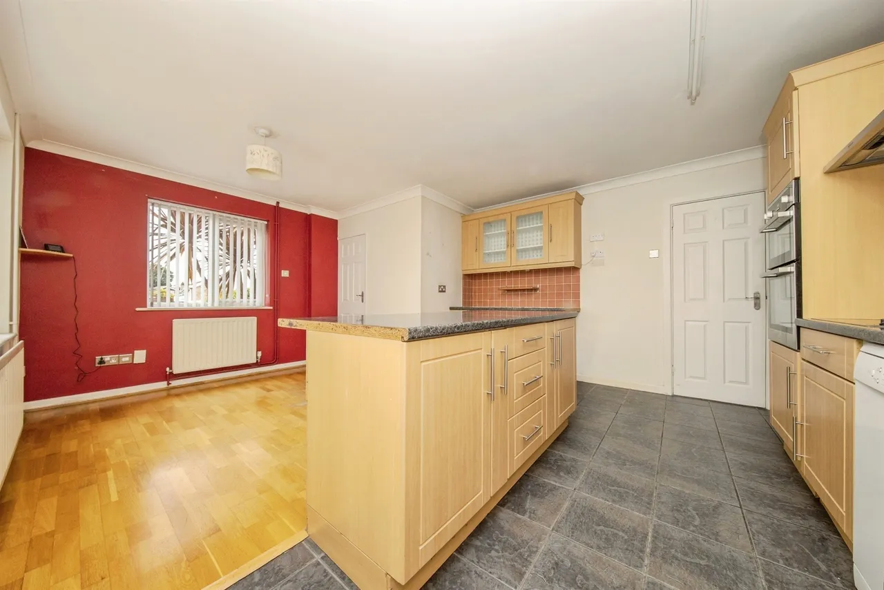 St. Lawrence Road, St Johns, Colchester, photo 8