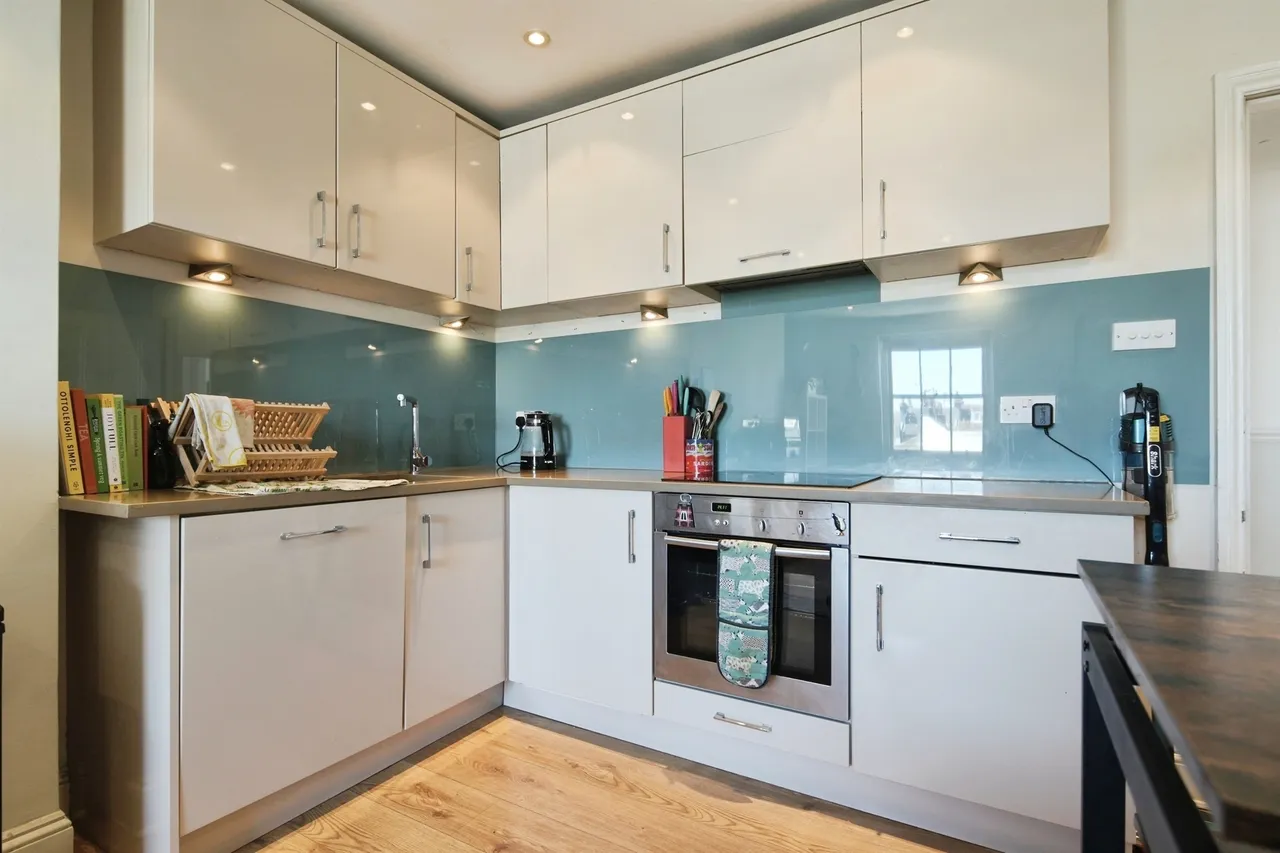 Brunswick Place, Hove, photo 4