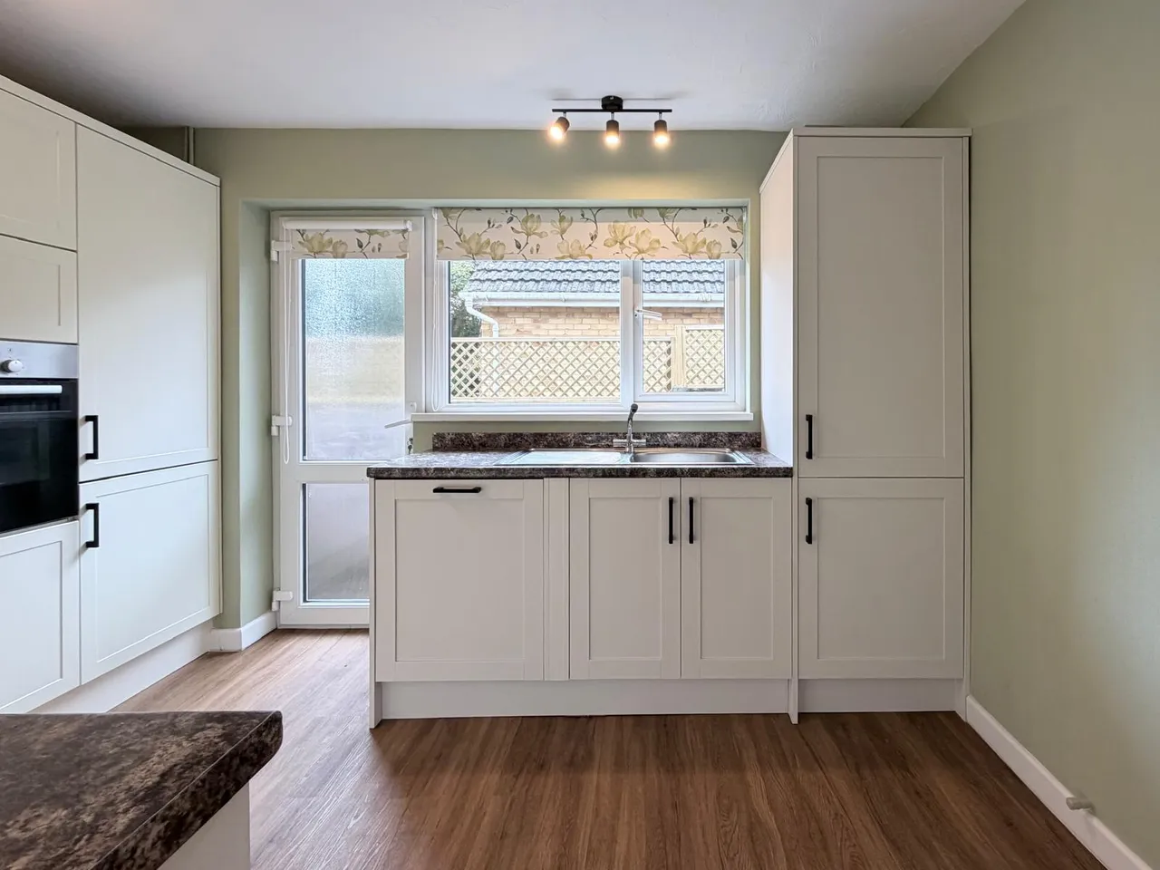 Eversley Close, Allington, photo 7