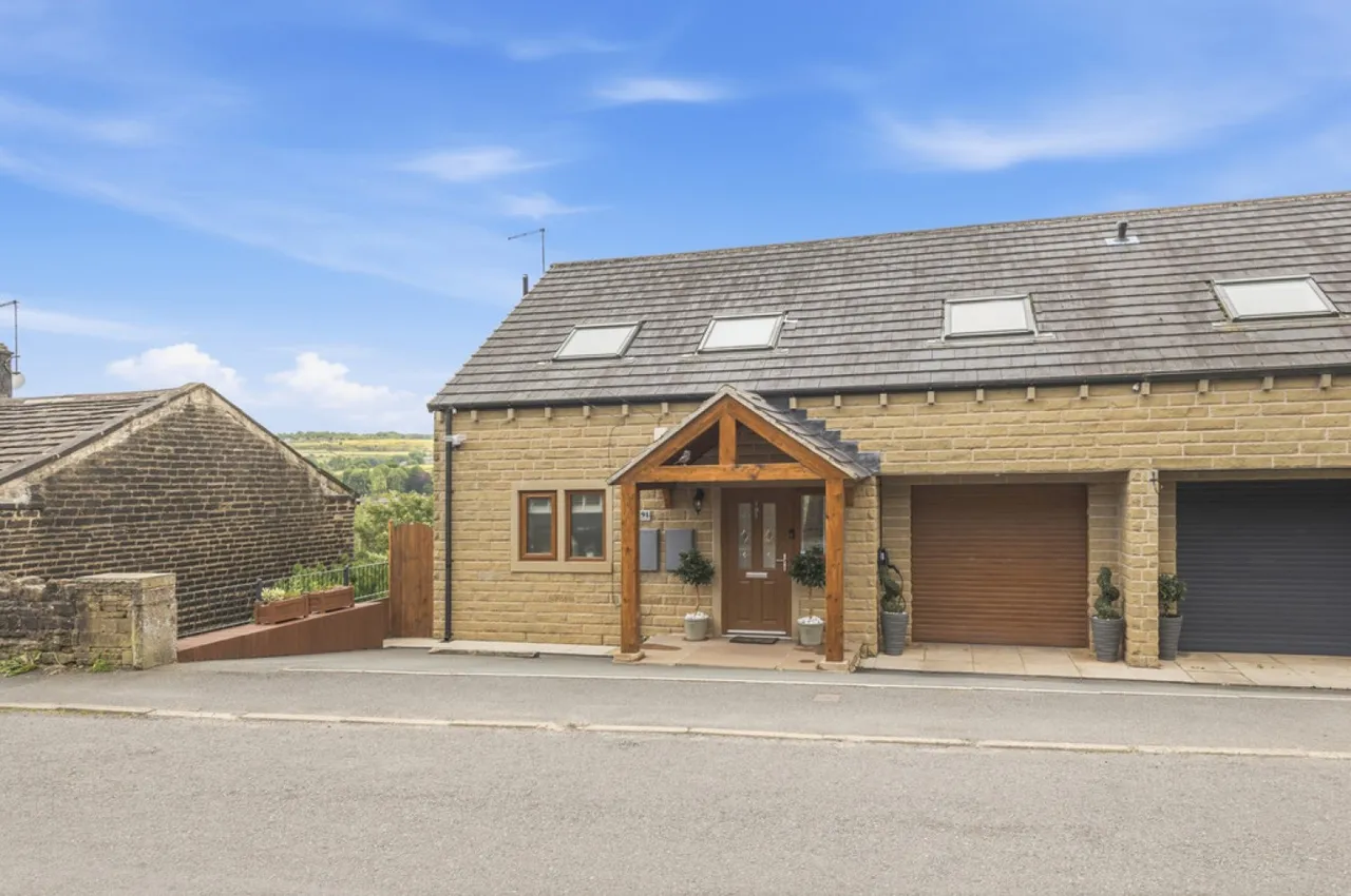 Radcliffe Road, Golcar, photo 4