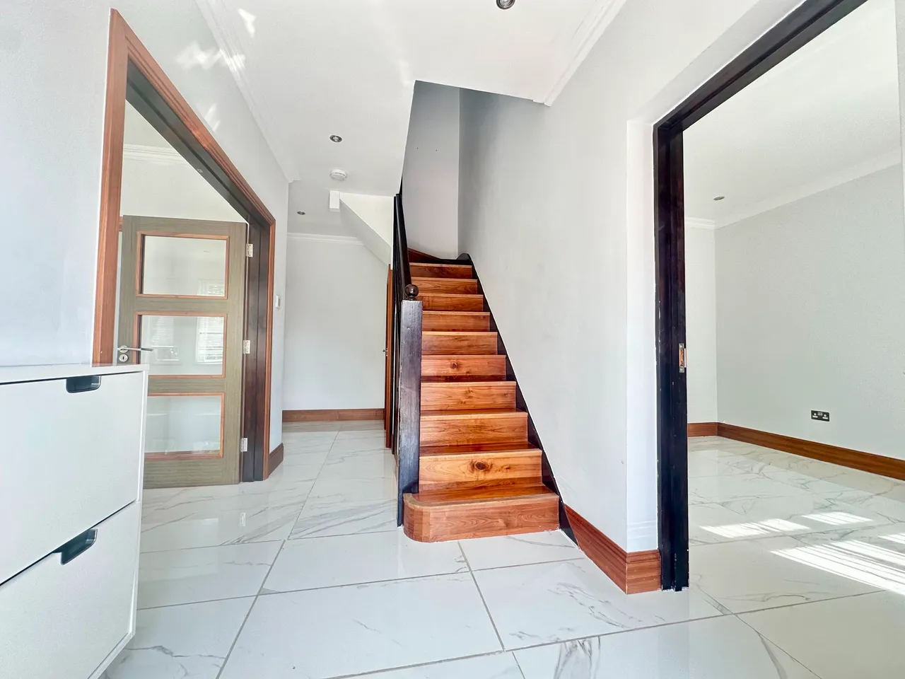 Saddlescombe Way, London, N12, photo 9