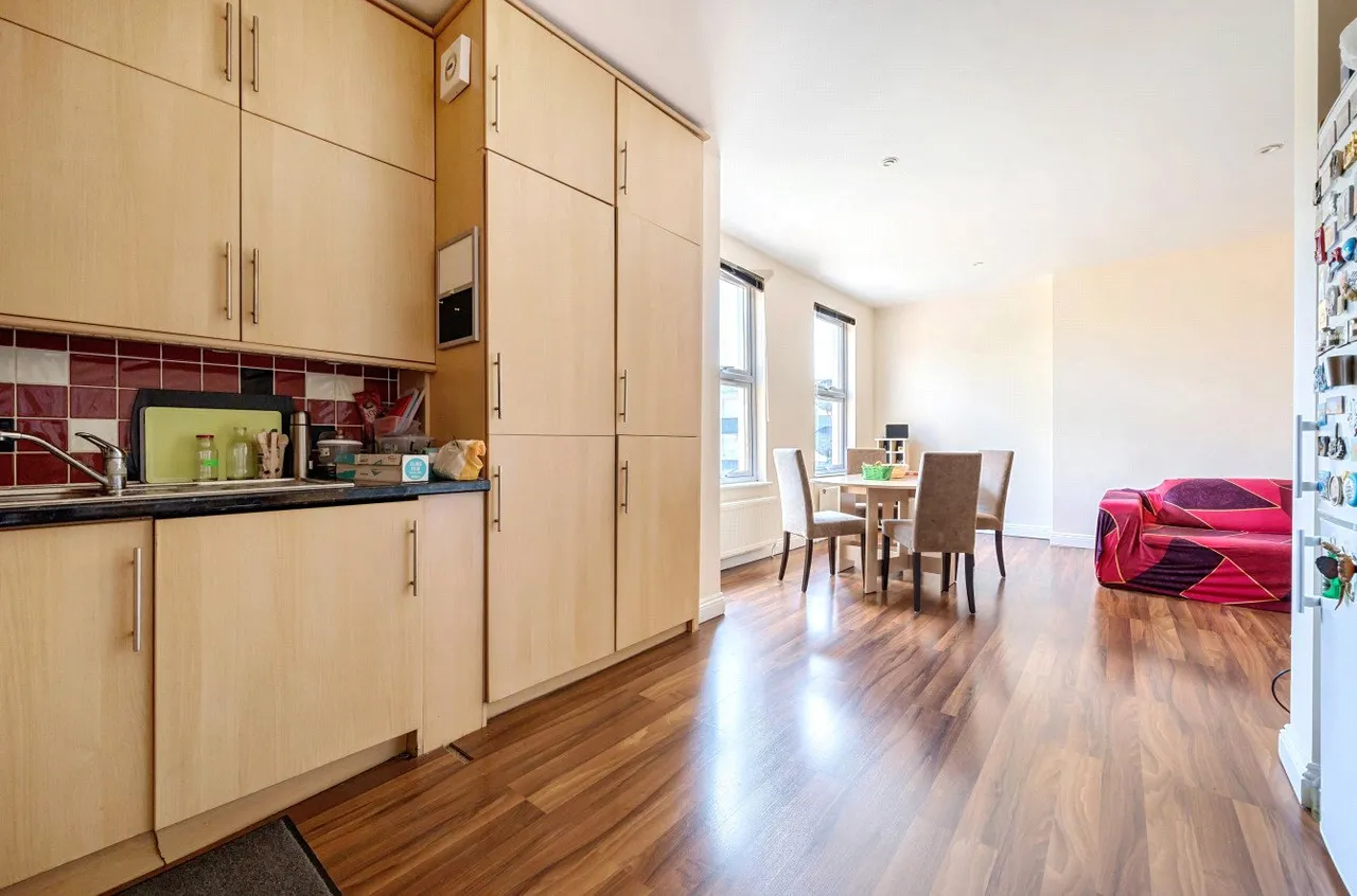High Road, Whetstone, London, N20 0QG, photo 5