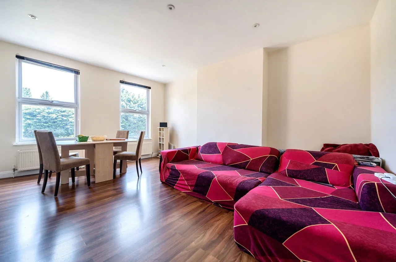 High Road, Whetstone, London, N20 0QG, photo 2