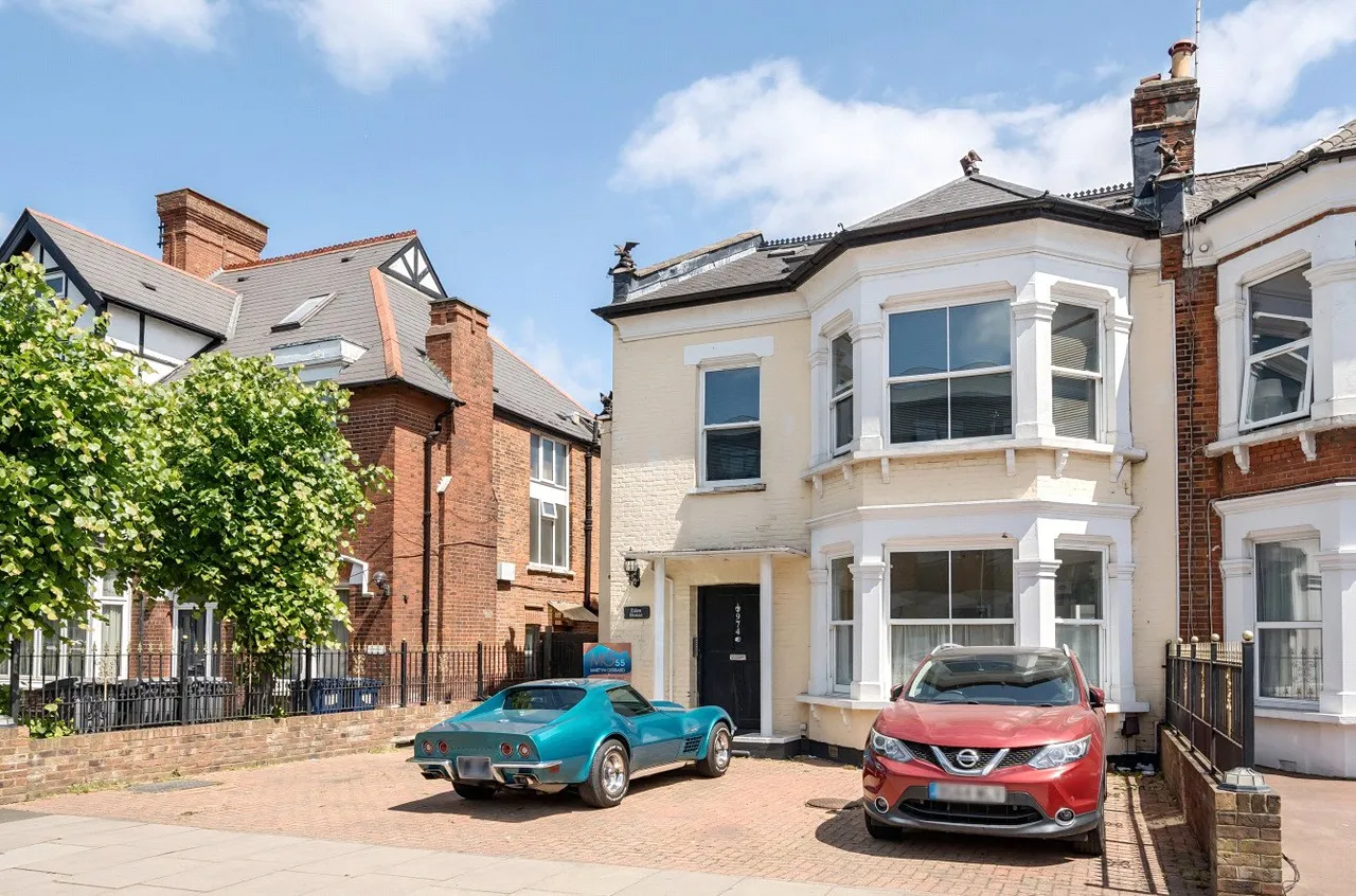 High Road, Whetstone, London, N20 0QG, photo 15
