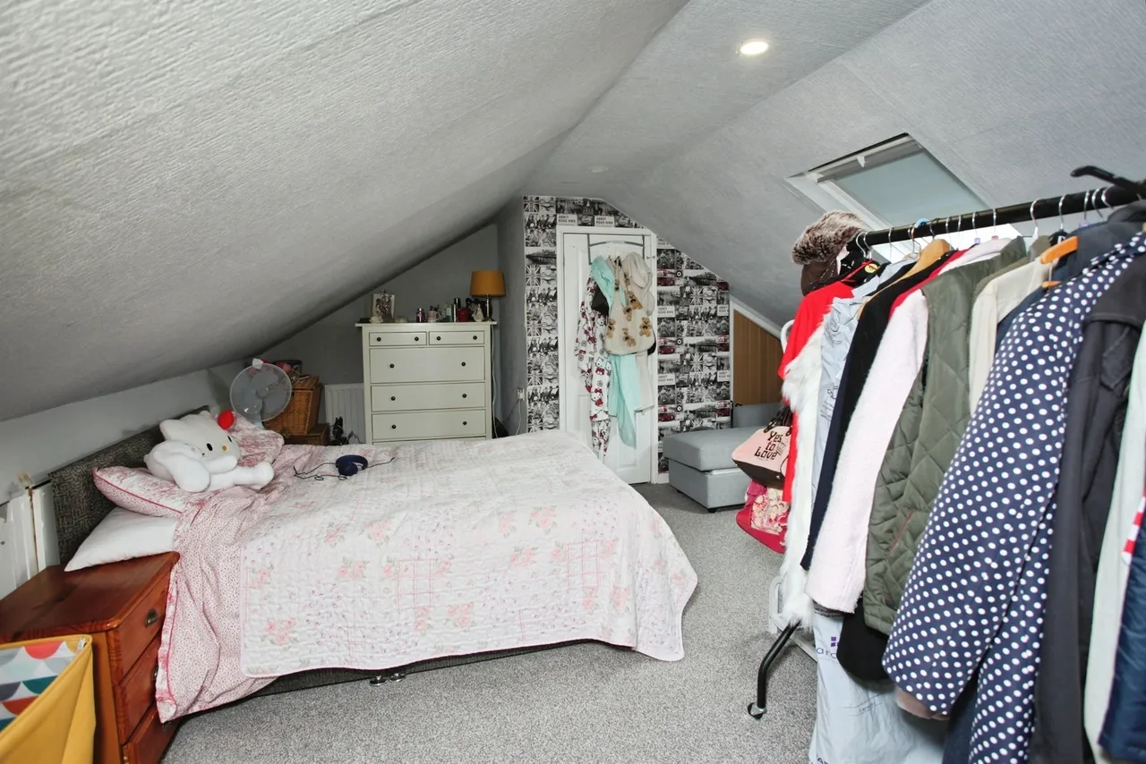 Canberra Close, Blackwood, NP12, photo 12