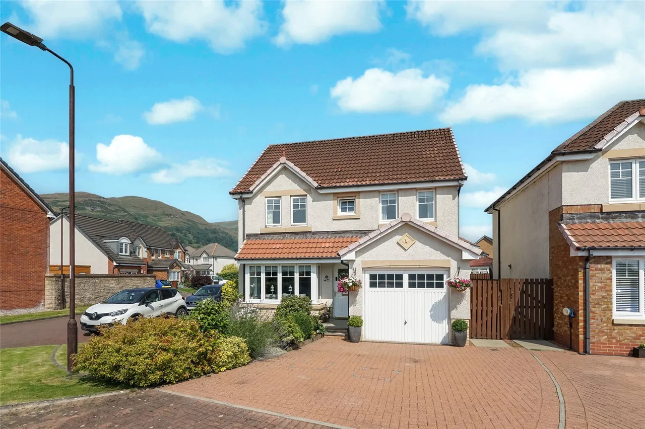 Blackthorn Grove, Menstrie, Clackmannanshire, FK11, photo 22