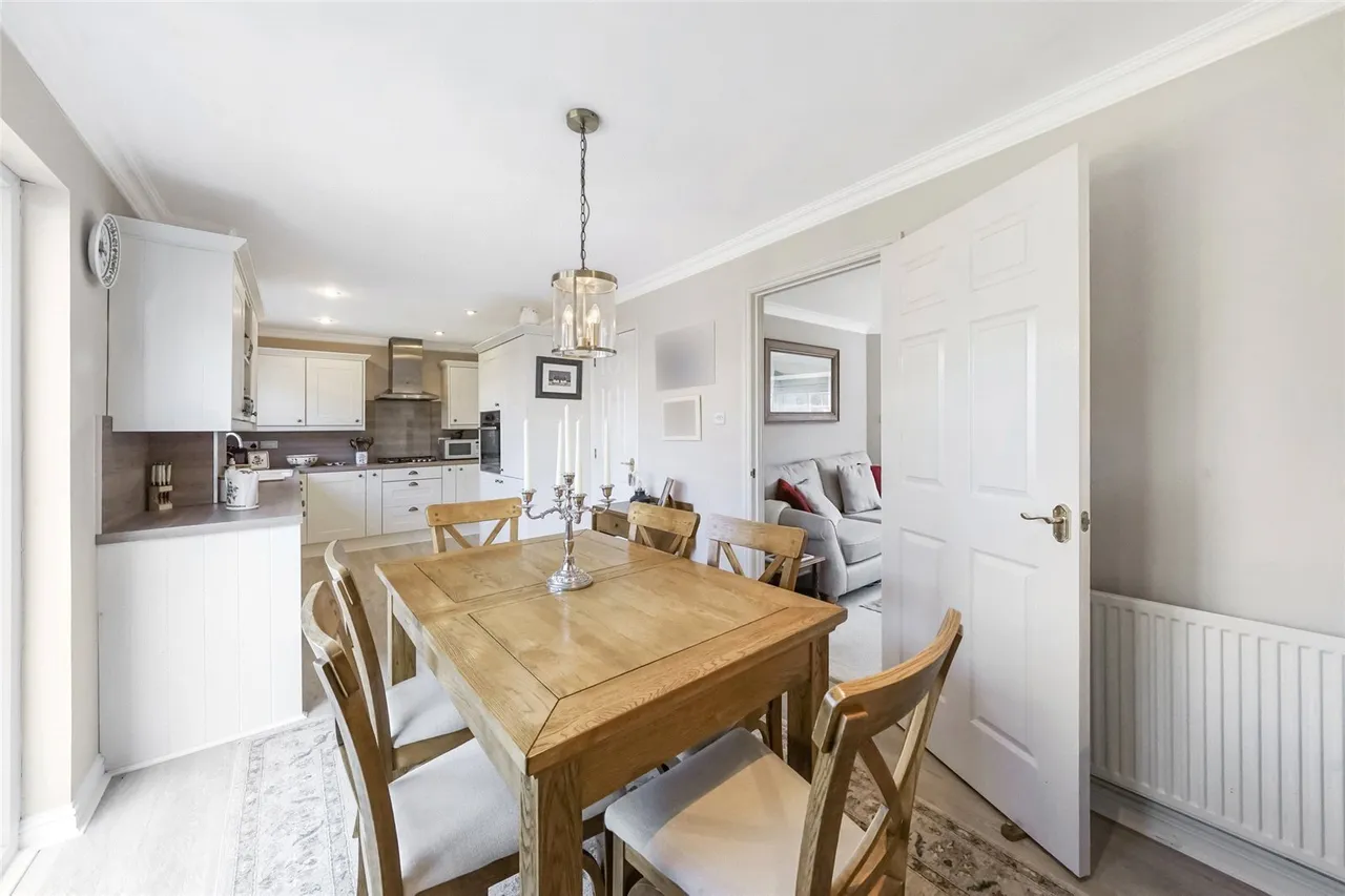 Blackthorn Grove, Menstrie, Clackmannanshire, FK11, photo 6