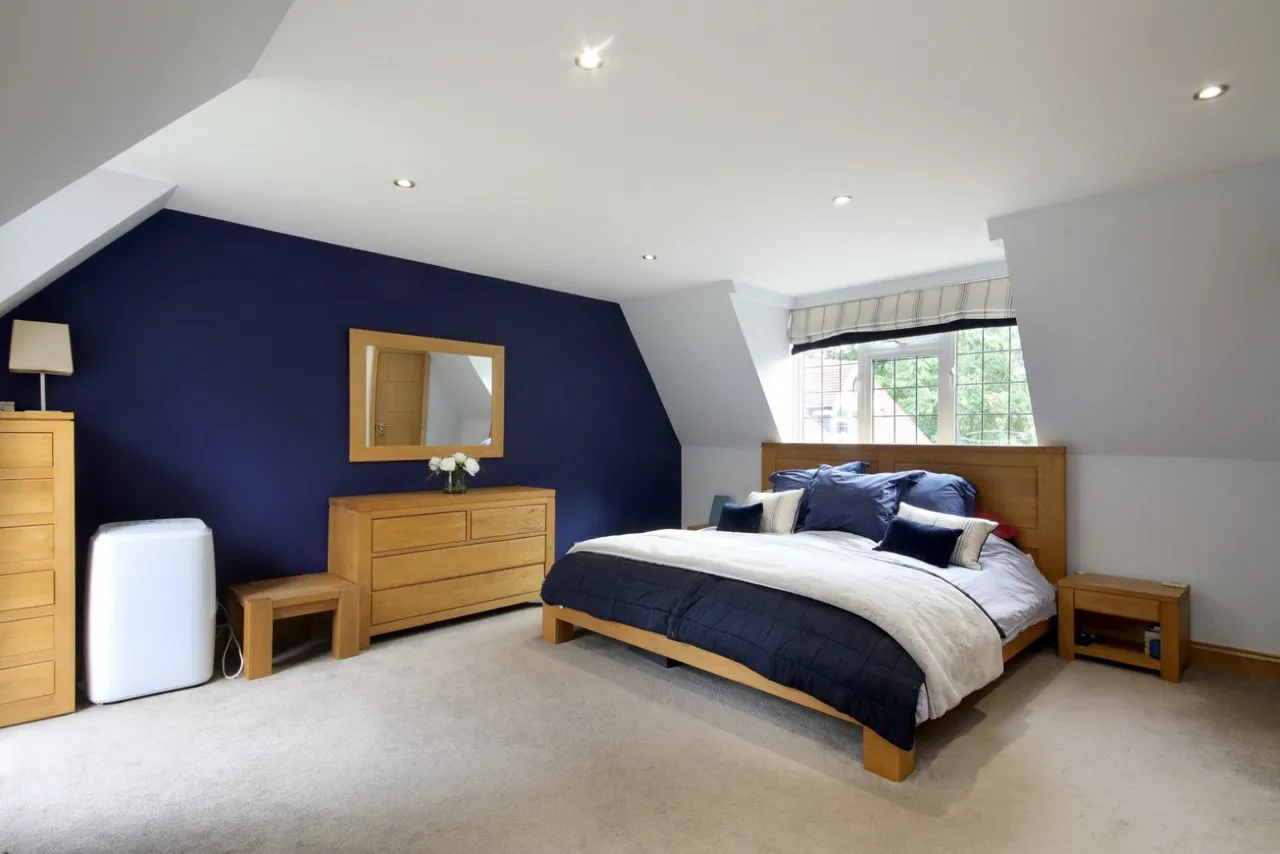 Stoke Common Road, Fulmer, Buckinghamshire, SL3 6HA, photo 12