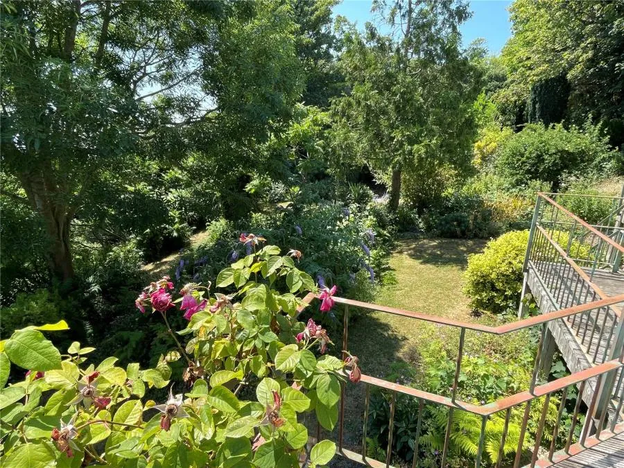 Gills Cliff Road, Ventnor, PO38, photo 5