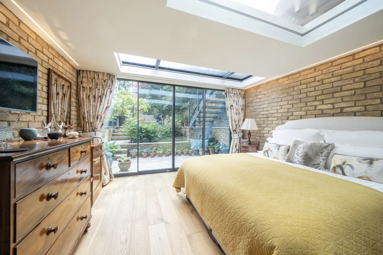 Woodchurch Road, London, NW6, photo 12