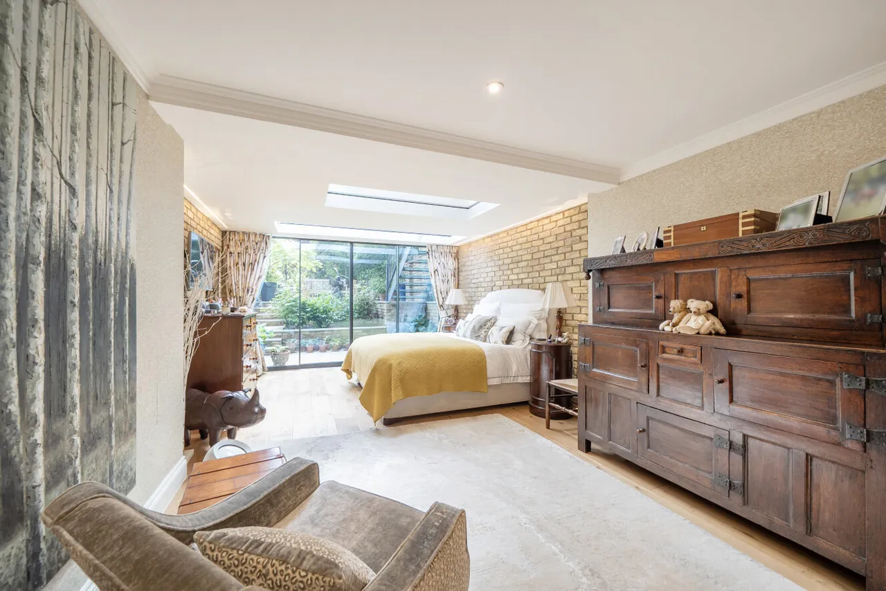 Woodchurch Road, London, NW6, photo 9