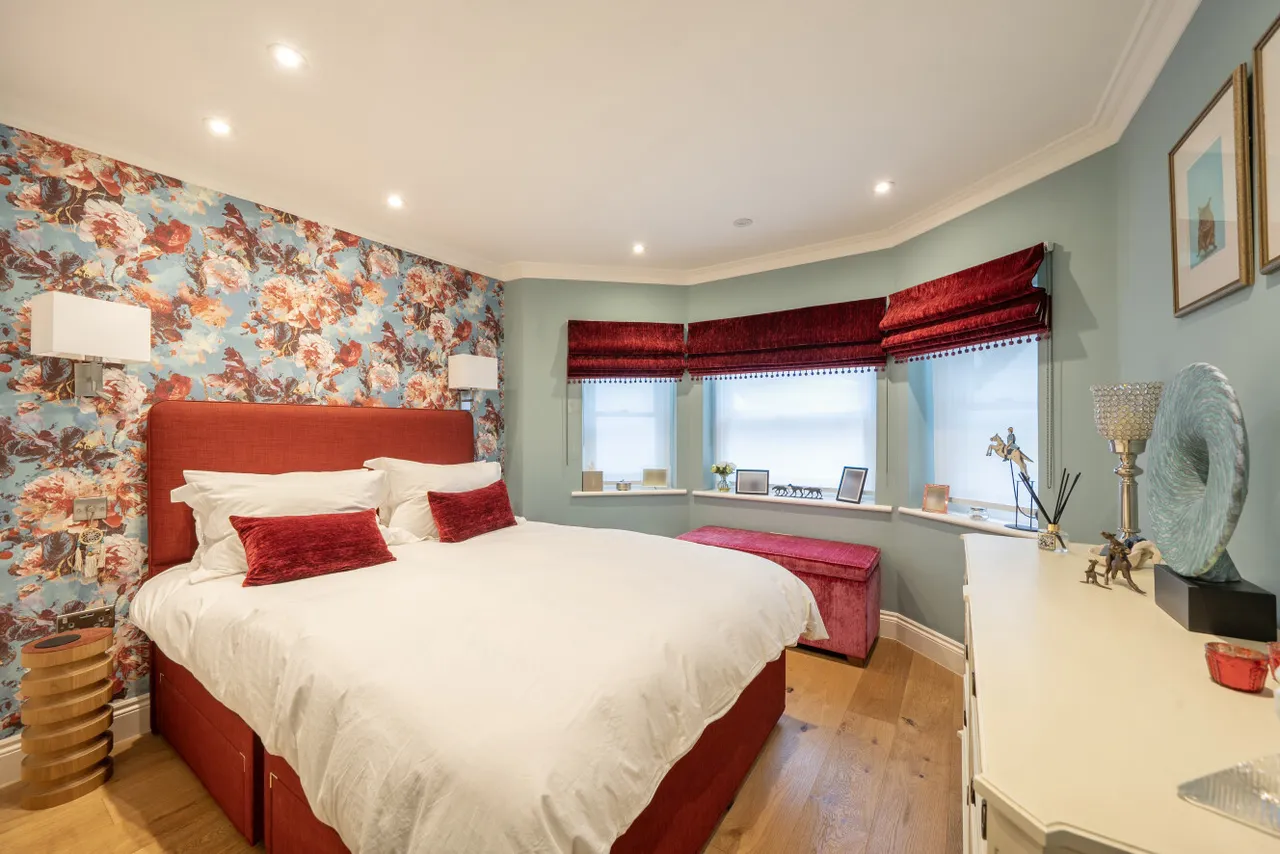 Woodchurch Road, London, NW6, photo 11
