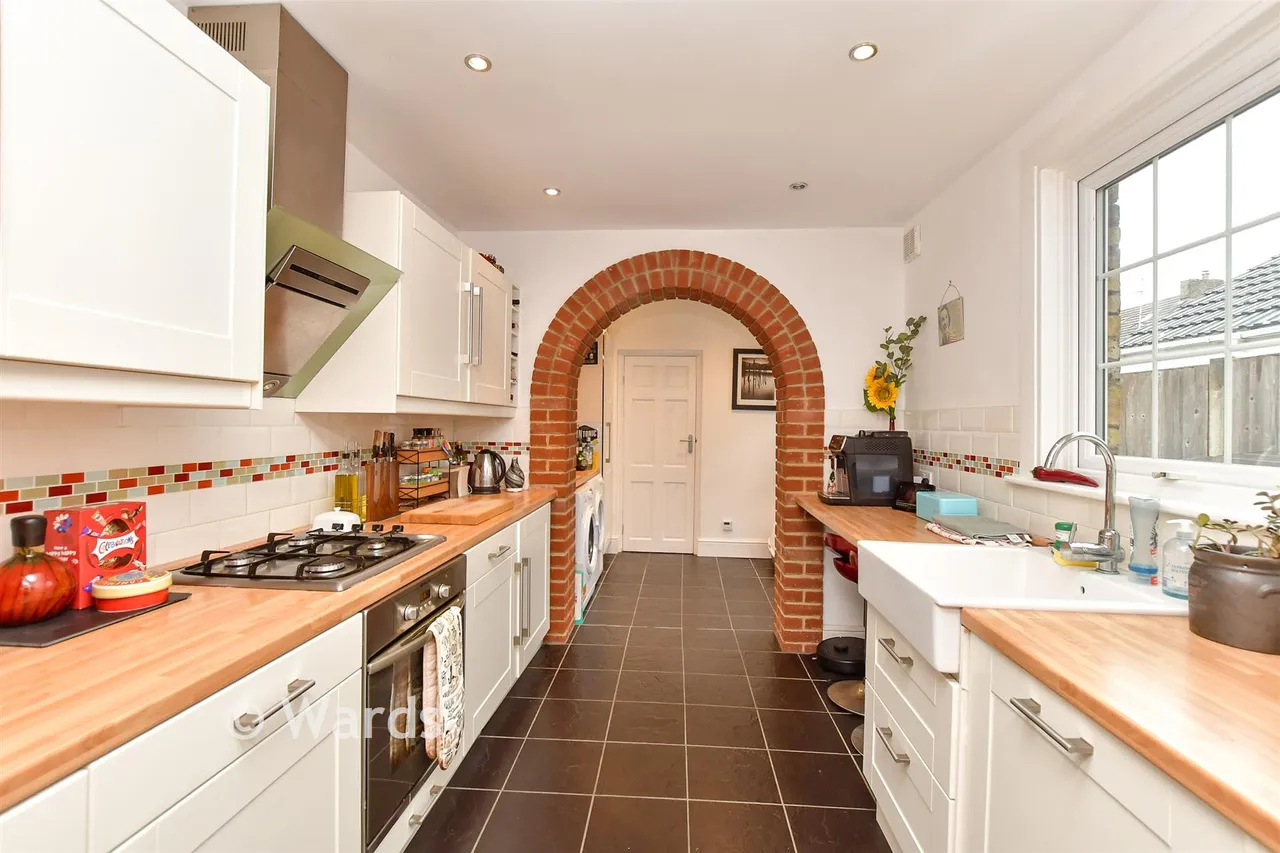 Park Road, Sittingbourne, ME10, photo 2