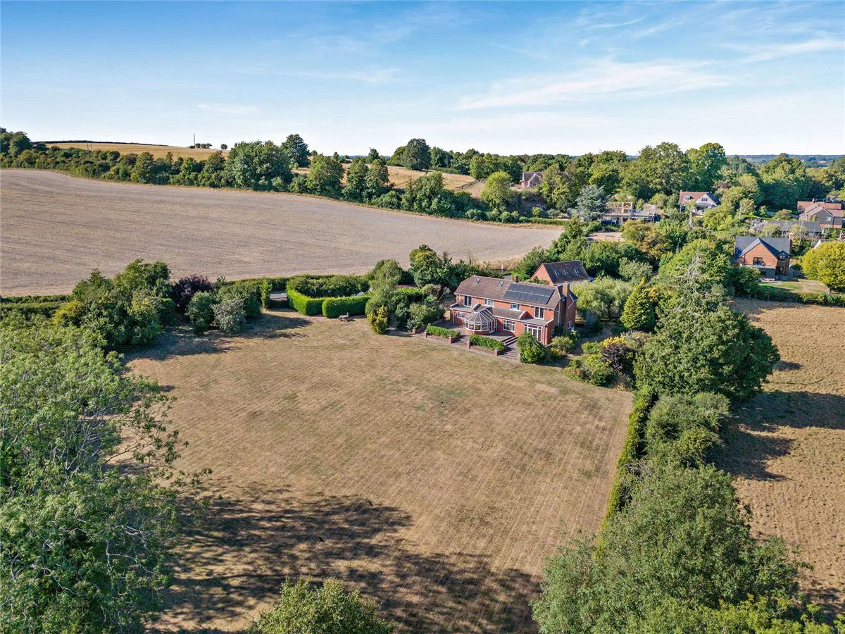Fox's Lane, Kingsclere, RG20, photo 2