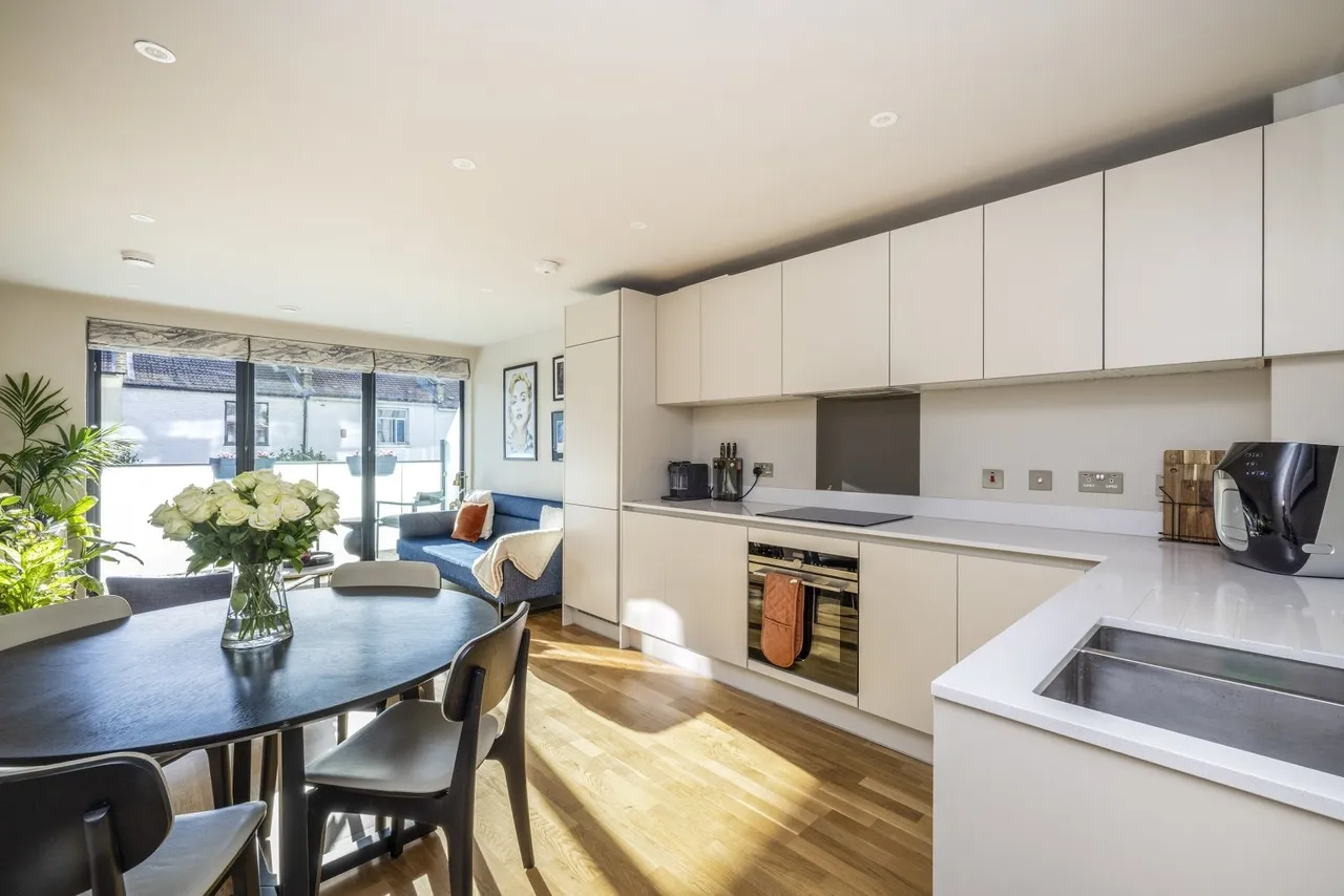 Hawthorne Crescent, Greenwich, SE10, photo 2