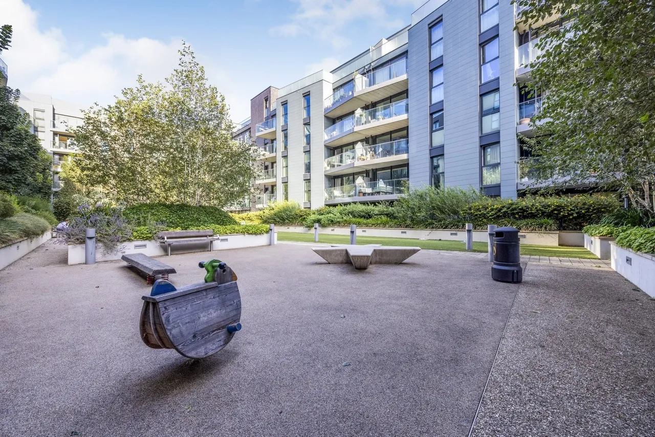 Hawthorne Crescent, Greenwich, SE10, photo 17