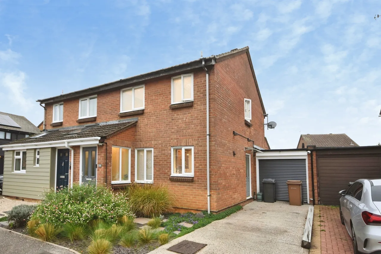 3 bed house for sale, Beardsley Drive, Chelmsford, CM1