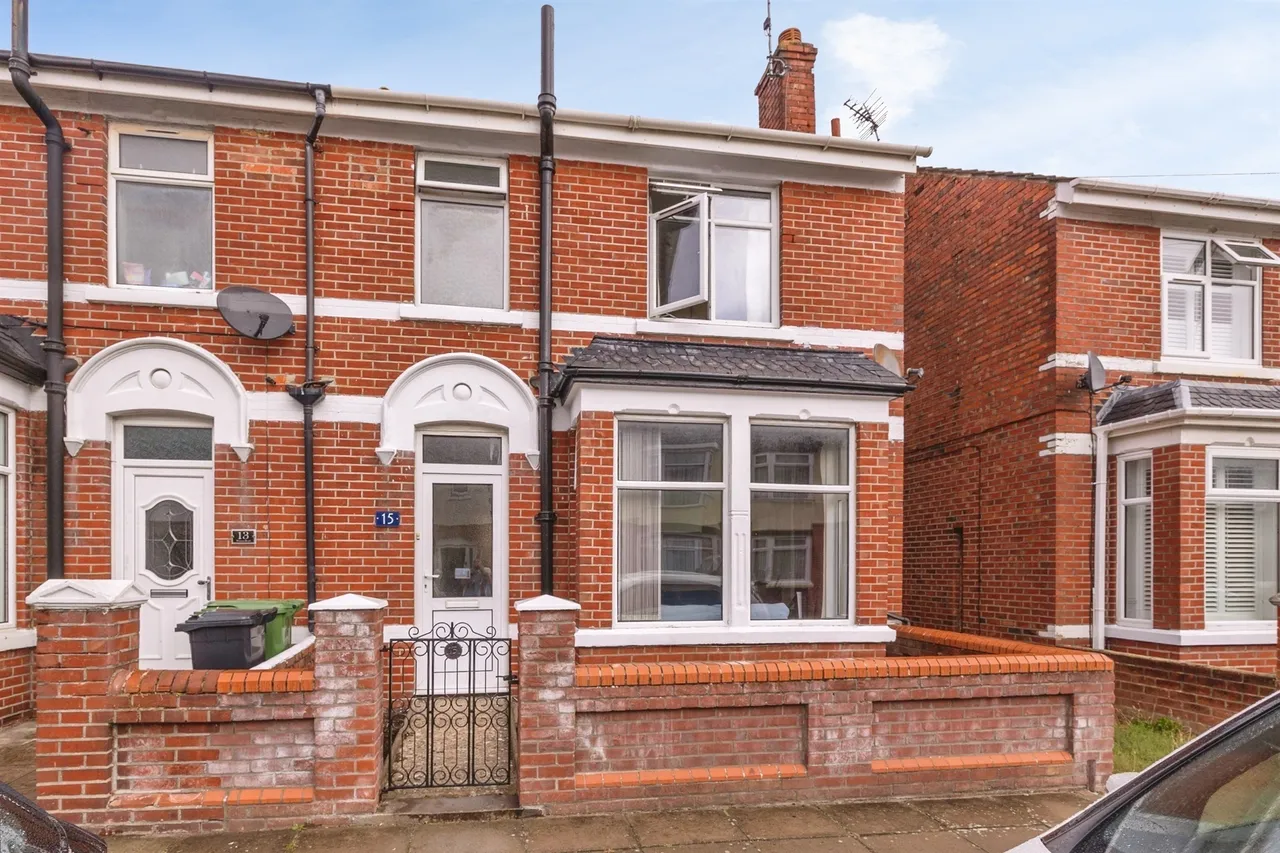 3 bed house for sale — Winton Road, Portsmouth