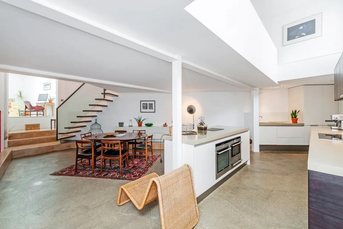 2 bed flat to rent — Penzance Place, Holland Park, London, W11