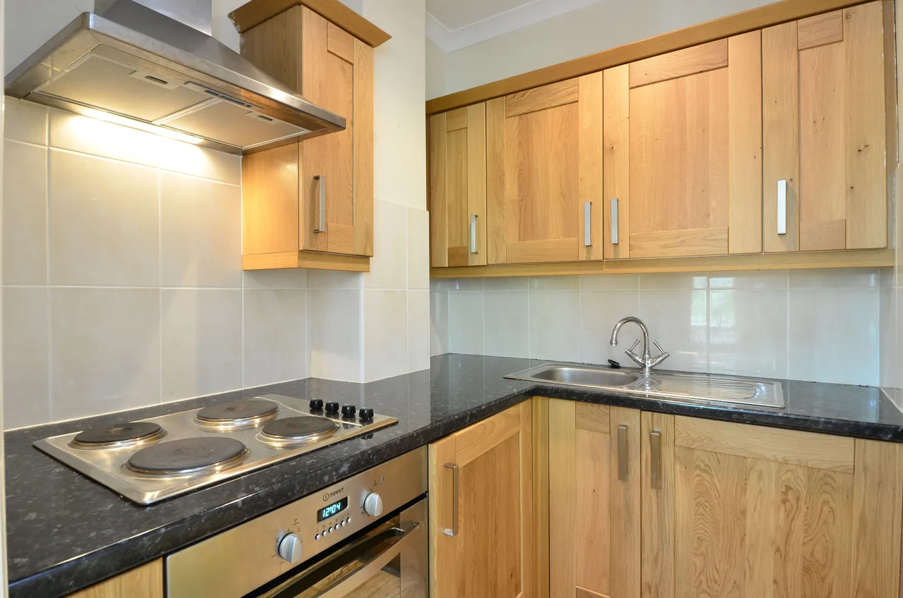 Flat 3, 31 Kempsford gardens, London, photo 2
