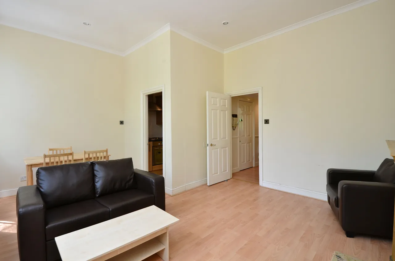 Flat 3, 31 Kempsford gardens, London, photo 4