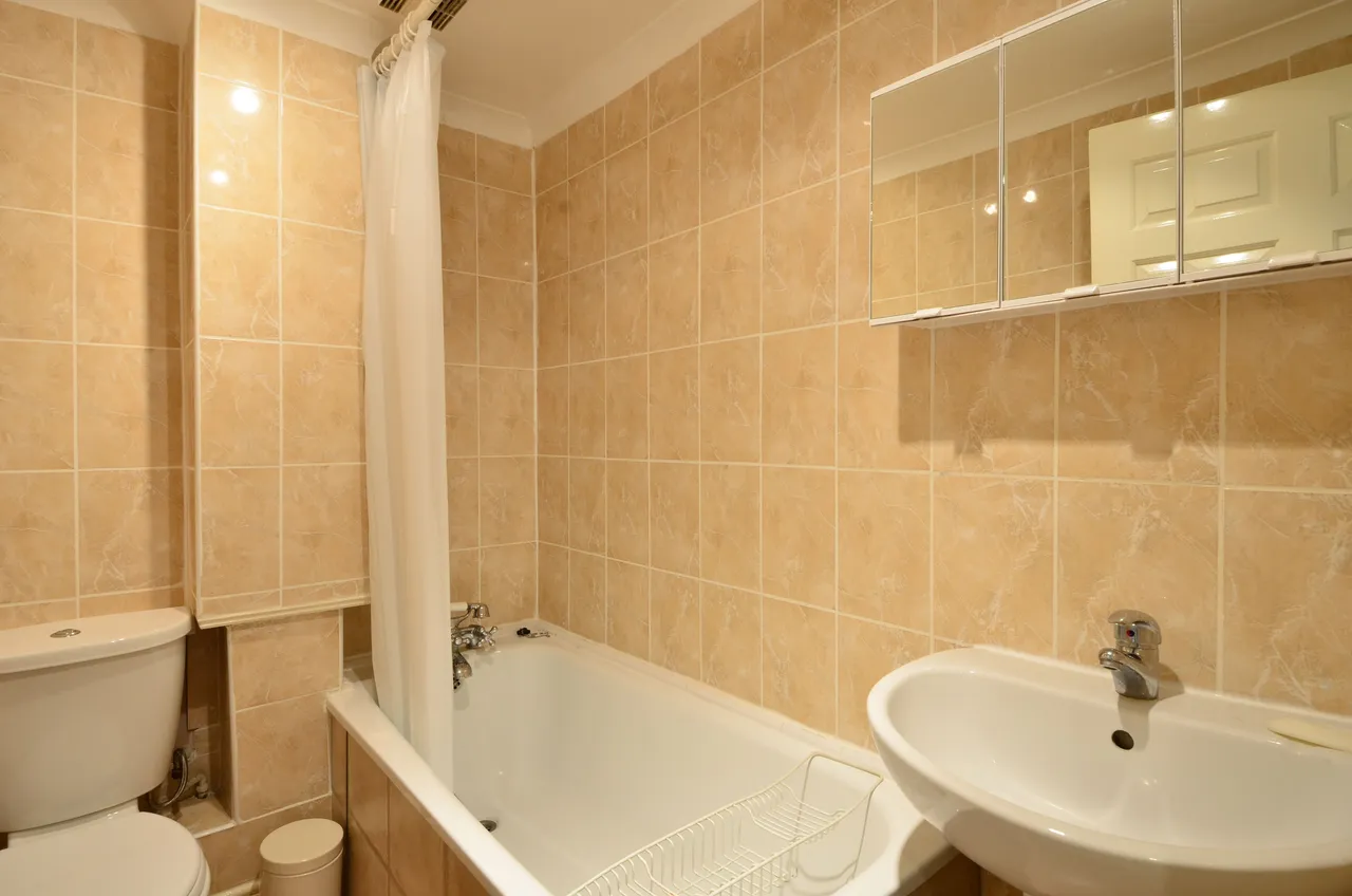 Flat 3, 31 Kempsford gardens, London, photo 8