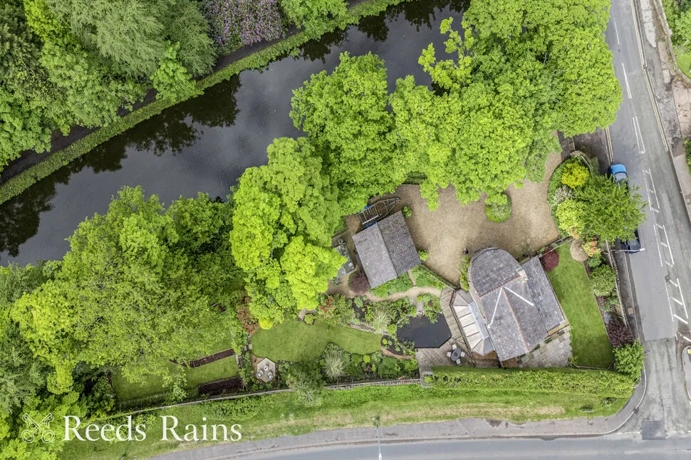 Rawlinson Lane, Heath Charnock, Lancashire, PR7, photo 2