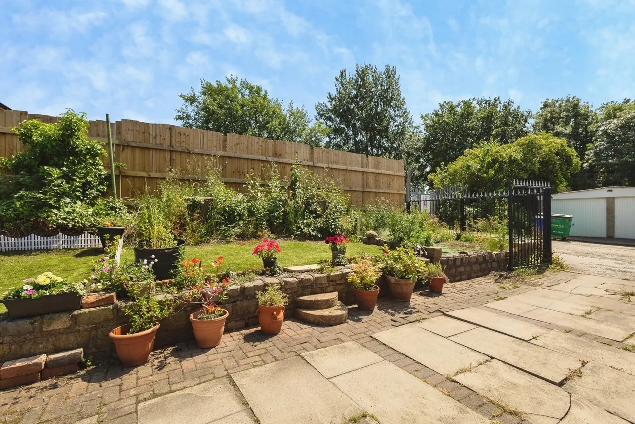 Cheetham Hill Road, Dukinfield, Greater Manchester, SK16, photo 22