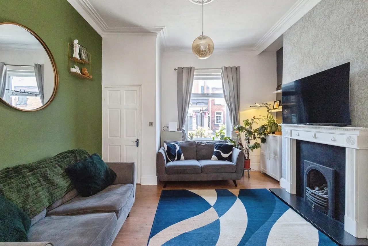 Cheetham Hill Road, Dukinfield, Greater Manchester, SK16, photo 3