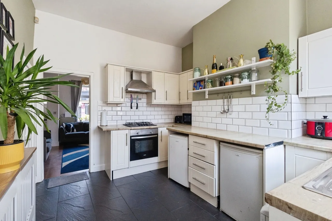 Cheetham Hill Road, Dukinfield, Greater Manchester, SK16, photo 5