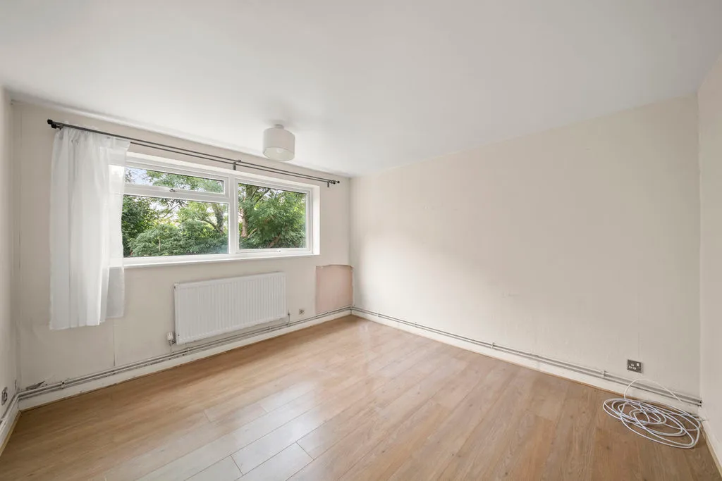 Church Road, Northolt, UB5, photo 5