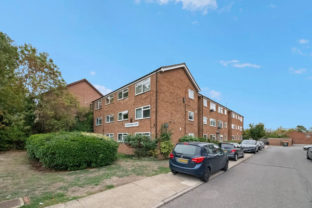 1 bed flat for sale, Church Road, Northolt, UB5