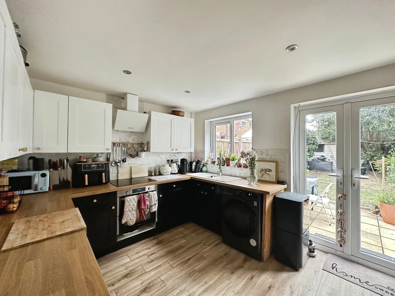 The Orchard, Lightwater, Surrey, GU18 5YS, photo 3