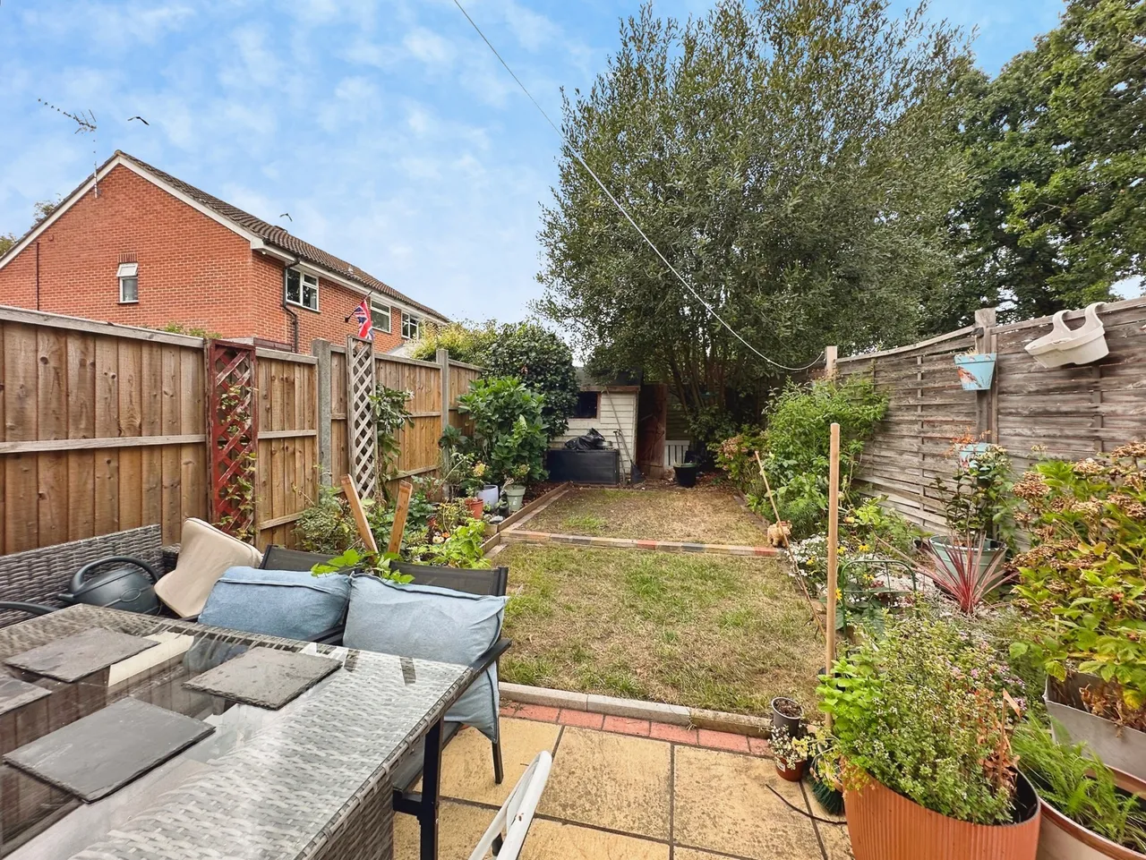 The Orchard, Lightwater, Surrey, GU18 5YS, photo 9
