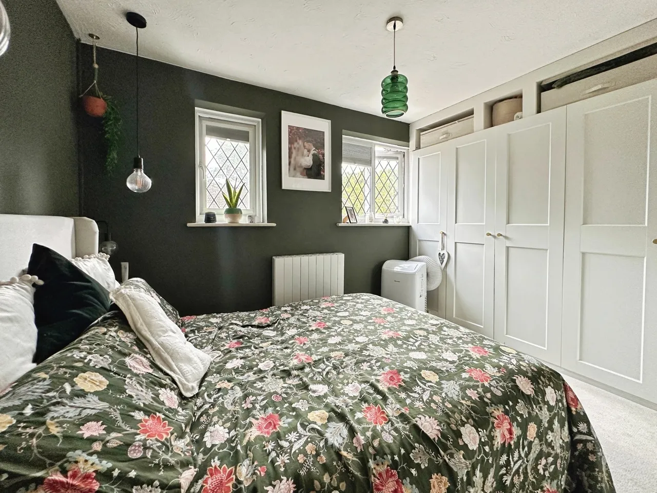 The Orchard, Lightwater, Surrey, GU18 5YS, photo 4