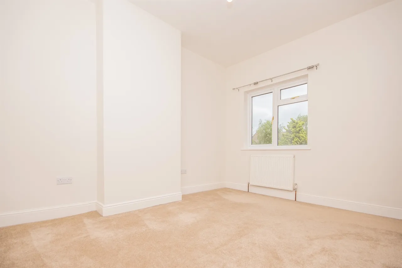 Northall Northampton, NN6, photo 11