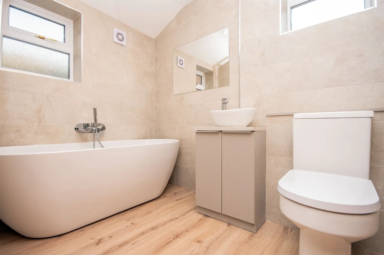 Northall Northampton, NN6, photo 8