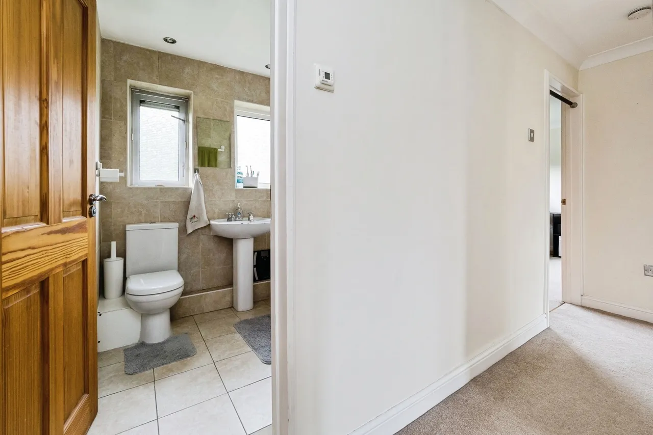 Croft Lodge Close, Woodford Green, IG8, photo 14