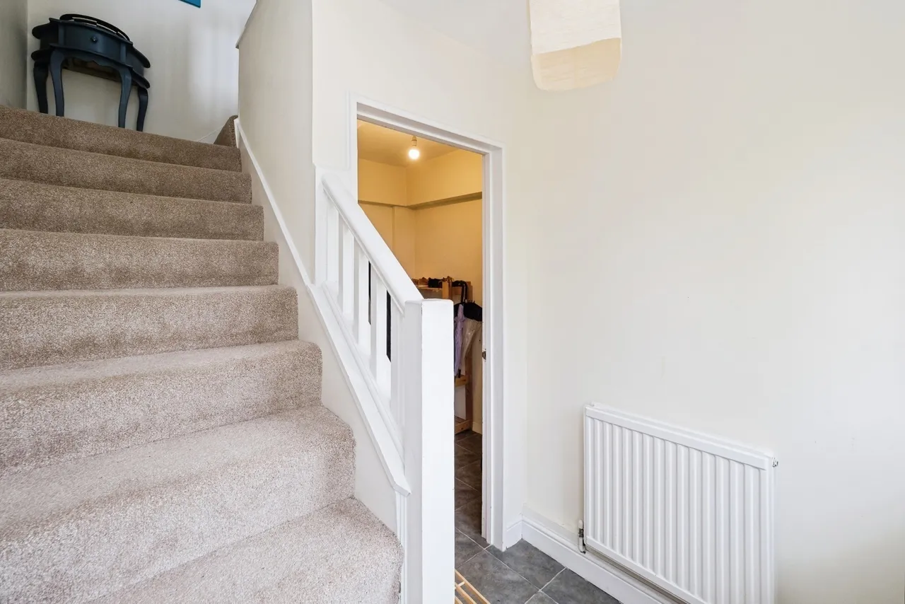 Croft Lodge Close, Woodford Green, IG8, photo 15