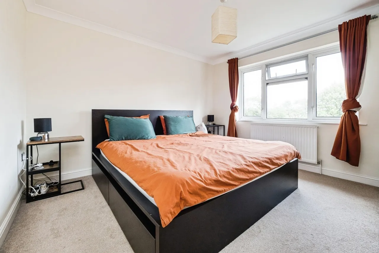 Croft Lodge Close, Woodford Green, IG8, photo 9