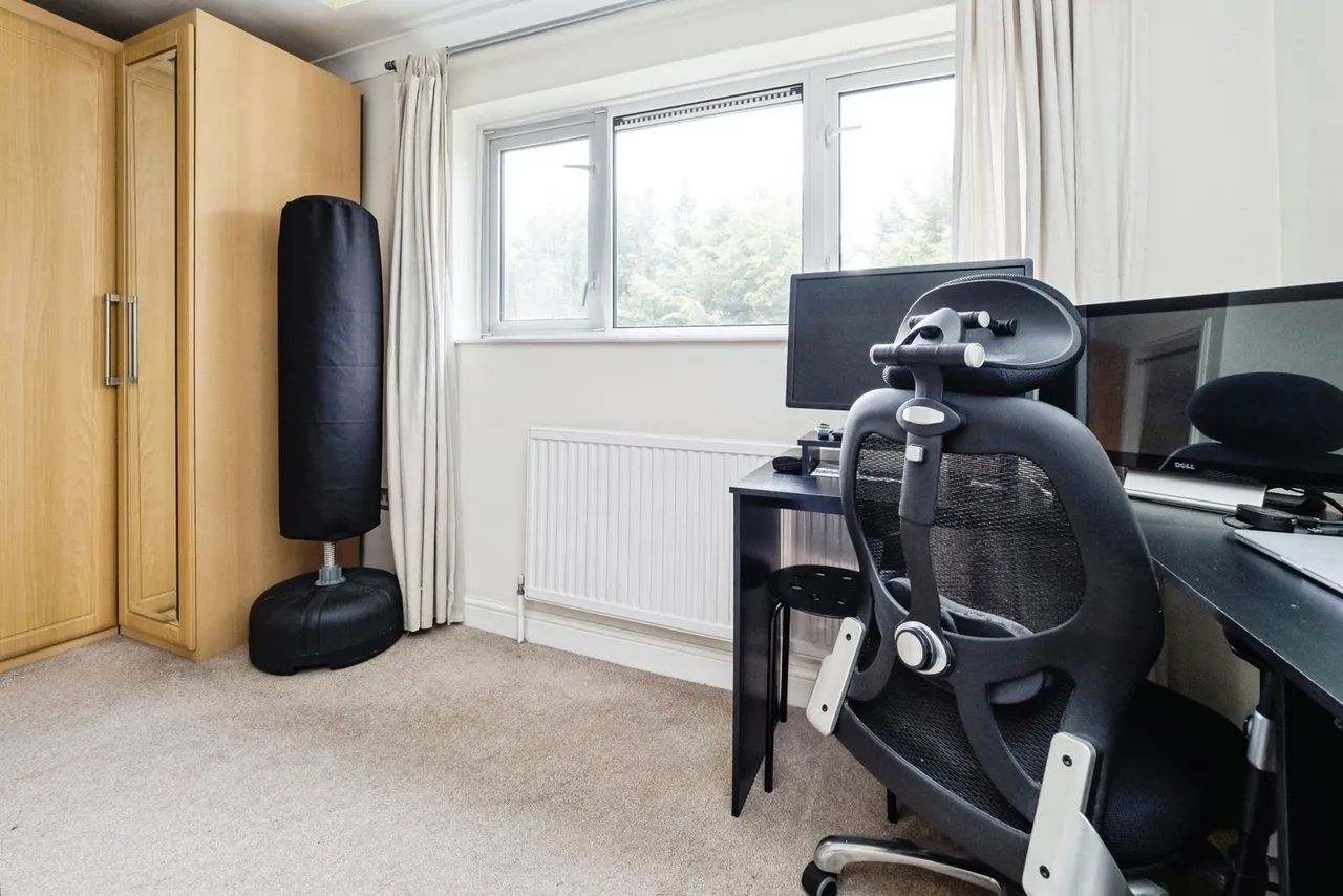 Croft Lodge Close, Woodford Green, IG8, photo 13