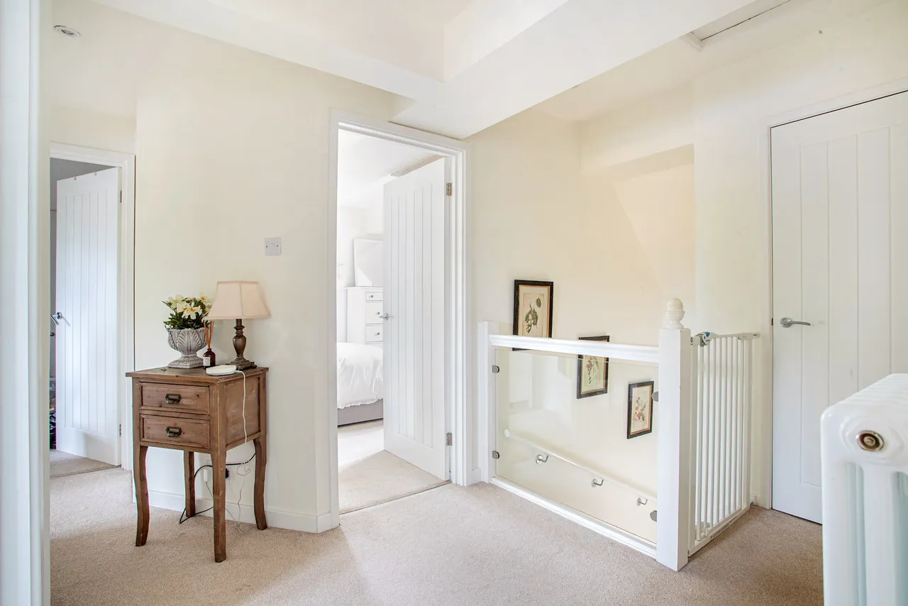 Tetbury Lane, Crudwell, photo 31