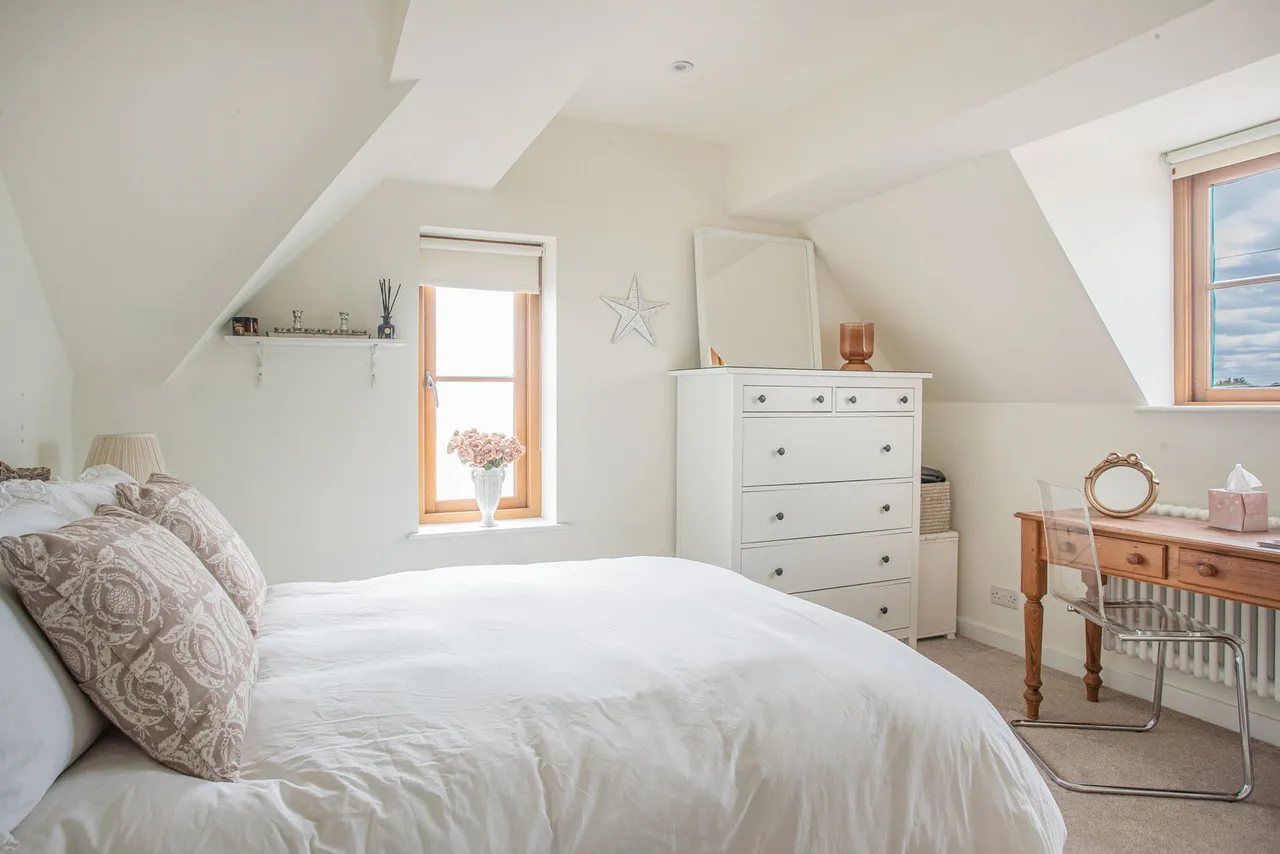Tetbury Lane, Crudwell, photo 28