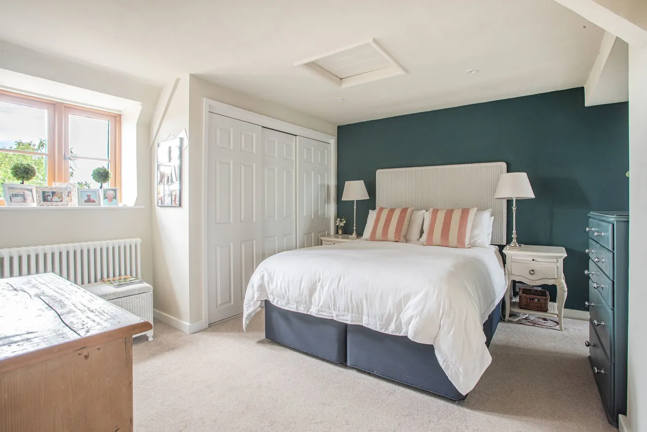 Tetbury Lane, Crudwell, photo 26