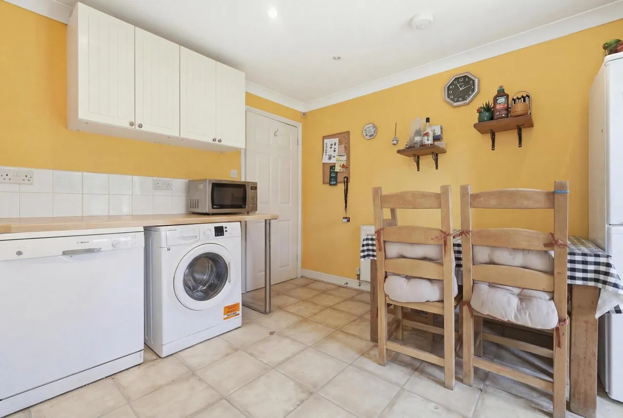 Westward Road, London, E4 8QJ, photo 11
